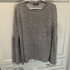 ZARA Sweater | Flared, Ruffled Long Sleeves | Super soft | Women’s Size S